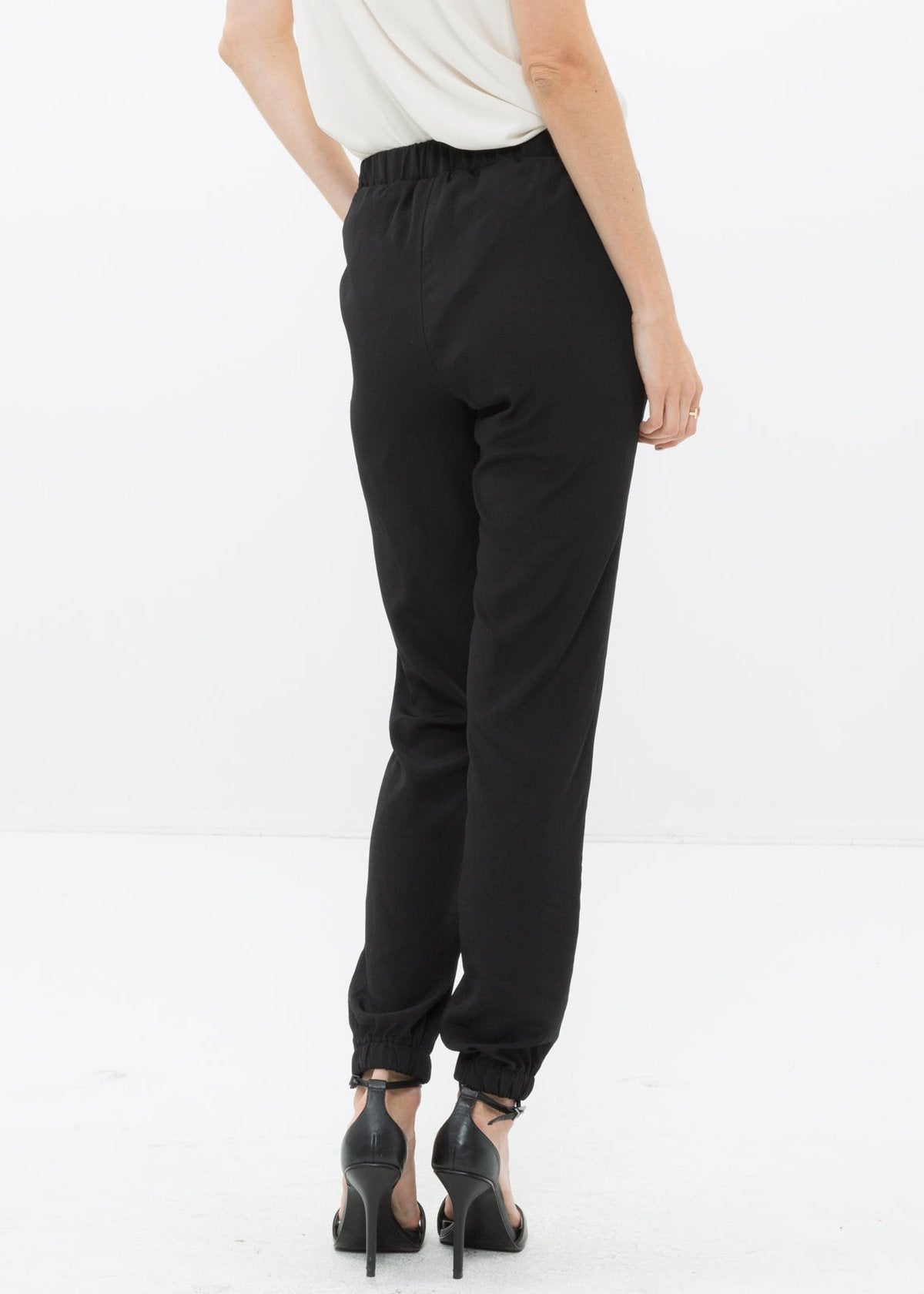 Women's Ankle Cuffed Black Crepe Pants In Black-3