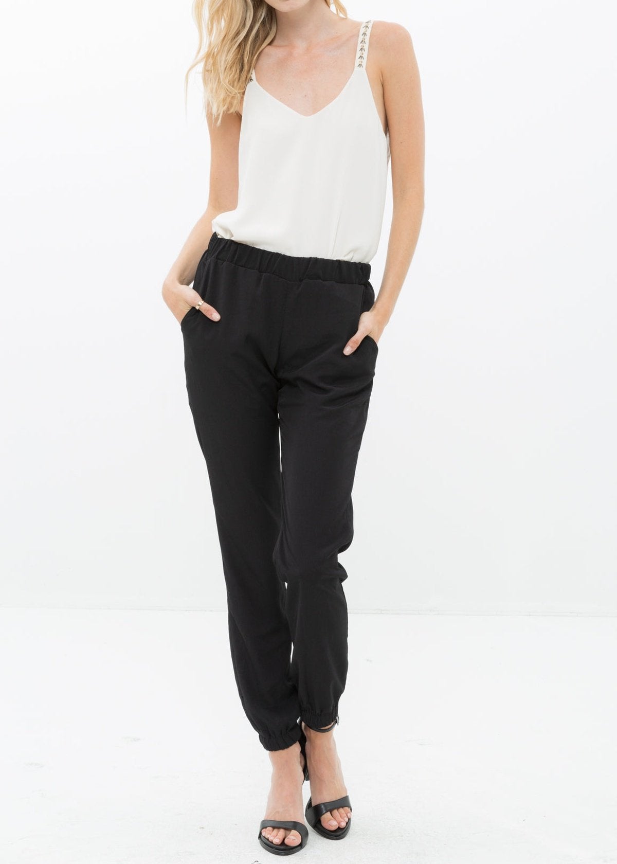 Women's Ankle Cuffed Black Crepe Pants In Black-0