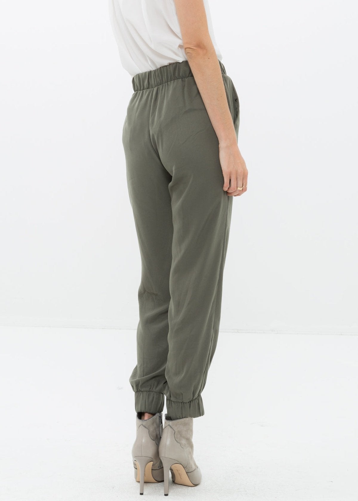 Women's All Day Elastic Cuff Jogger Pants-2